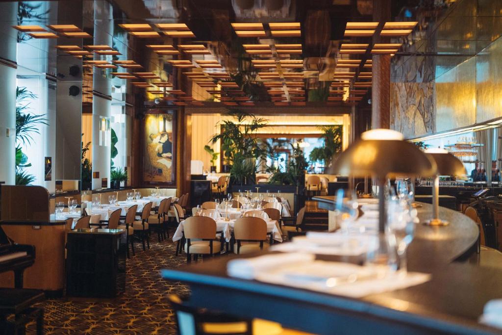Dîner étoilé au Plaza Athénée